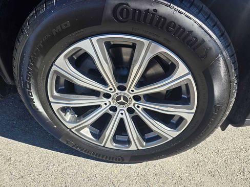 Used 2026 Mercedes-Benz GLC 300 4MATIC image 9