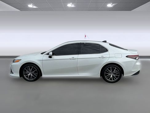 Certified 2023 Toyota Camry XLE image 2