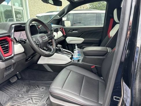 Used 2026 GMC Canyon AT4X w/ AT4X AEV Edition AWD/4WD image 13