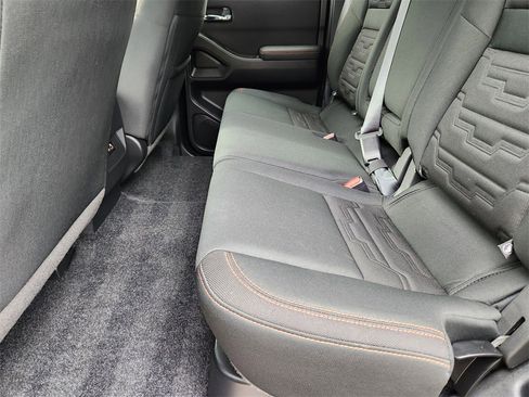 Used 2023 Nissan Frontier PRO-4X w/ Tow Package image 9