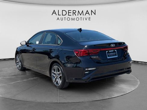 Used 2019 Kia Forte S w/ S Premium Package FWD image 3