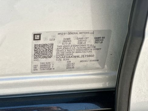 Used 2020 Buick Enclave Essence w/ Sound and Sites Package image 40