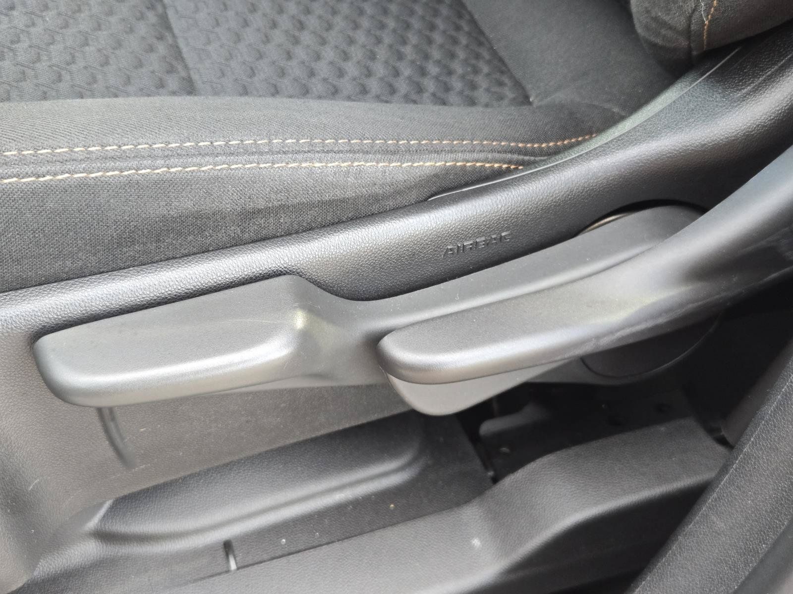 Used 2019 GMC Terrain SLE FWD image 25
