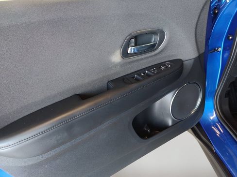 Used 2019 Honda HR-V EX image 10