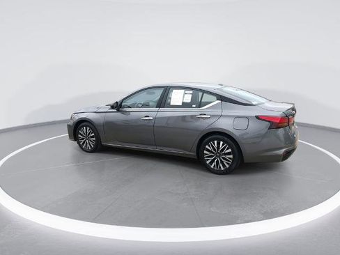 Certified 2024 Nissan Altima 2.5 SV image 6