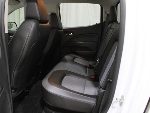 Used 2019 Chevrolet Colorado Z71 image 24