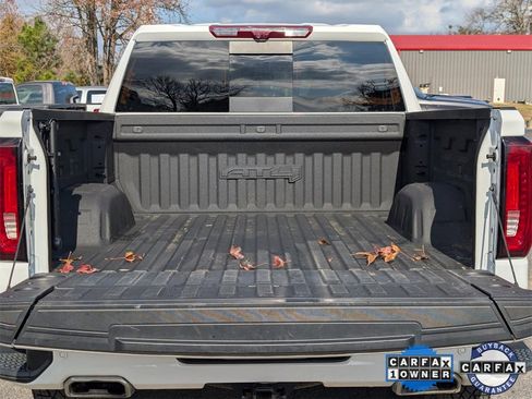 Used 2024 GMC Sierra 1500 AT4 w/ Technology Package image 10