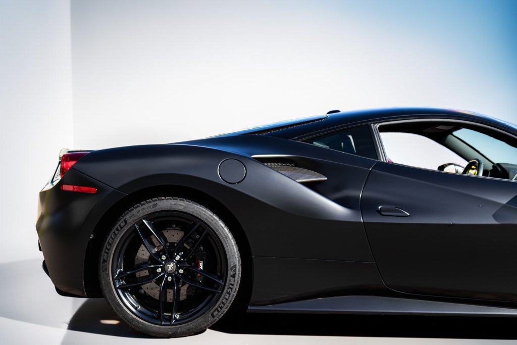Certified 2018 Ferrari 488 GTB RWD image 18