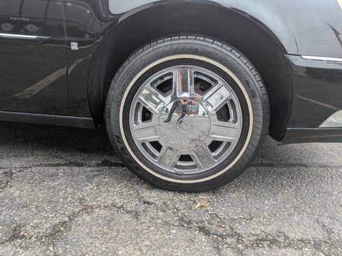 Used 2007 Cadillac DTS FWD image 62