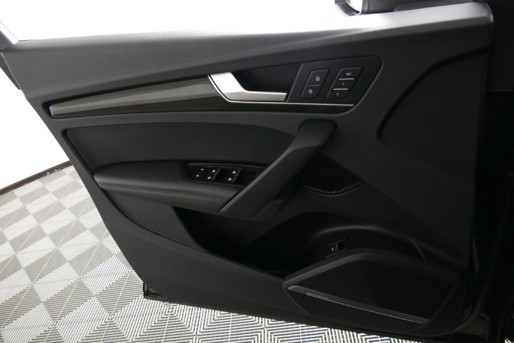 Used 2019 Audi Q5 Premium AWD/4WD image 11