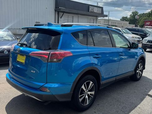 Used 2017 Toyota RAV4 XLE FWD image 4