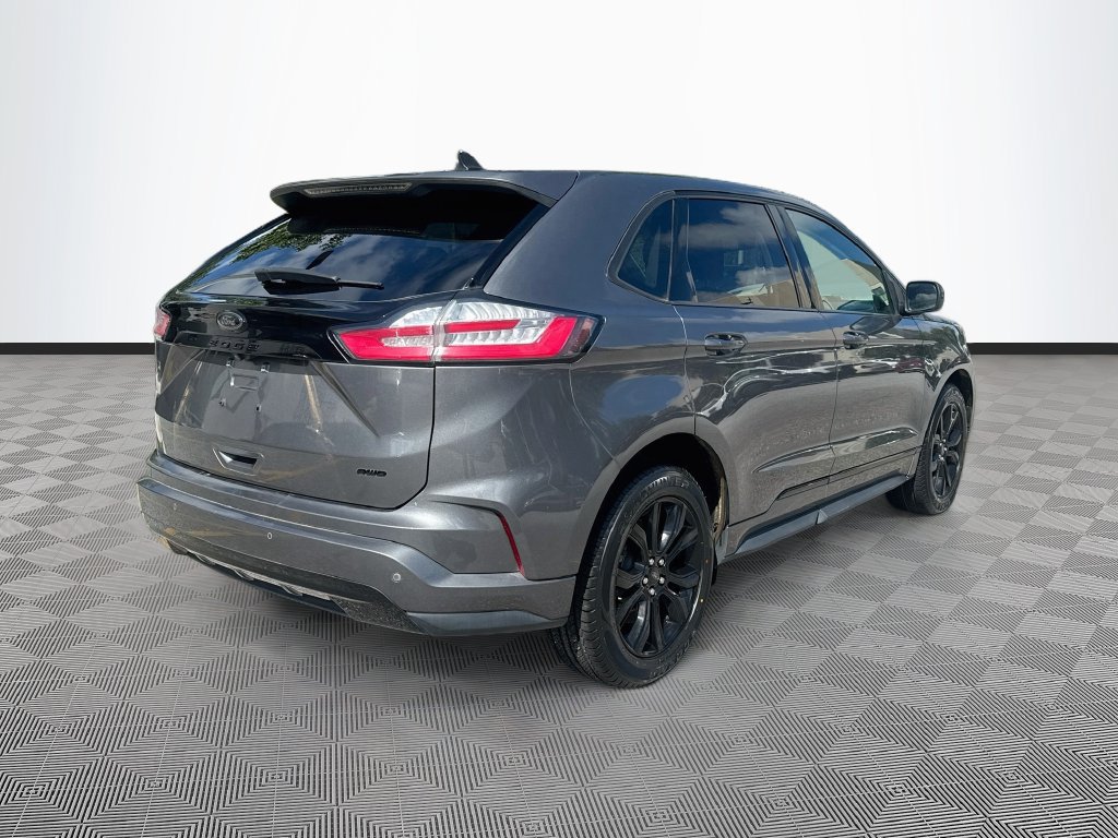 Used 2023 Ford Edge SE w/ Black Appearance Package AWD/4WD image 6