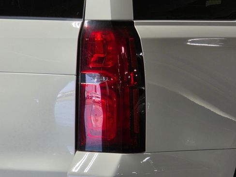 Used 2019 Chevrolet Tahoe LT RWD image 13