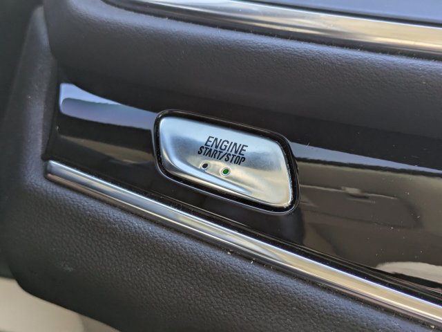 Used 2023 Buick Enclave Avenir w/ Avenir Technology Package AWD/4WD image 29