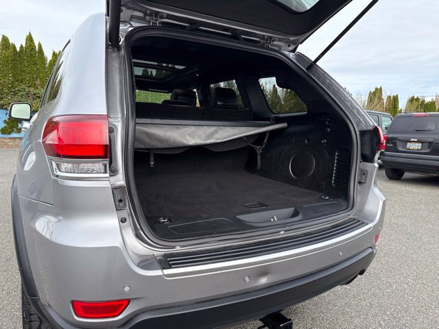 Used 2020 Jeep Grand Cherokee Limited w/ Luxury Group II AWD/4WD image 15