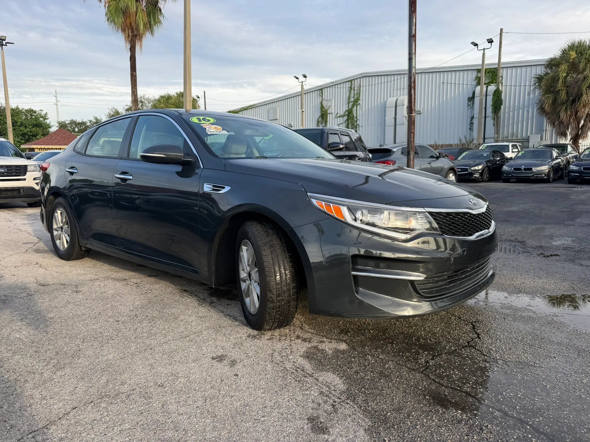 Used 2016 Kia Optima LX FWD image 3