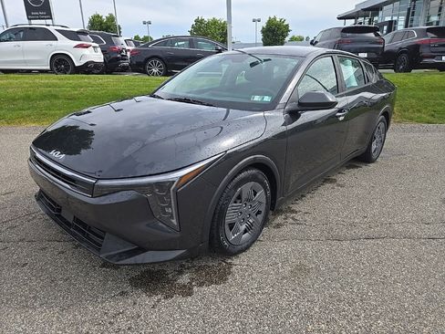 Certified 2025 Kia K4 FWD image 9