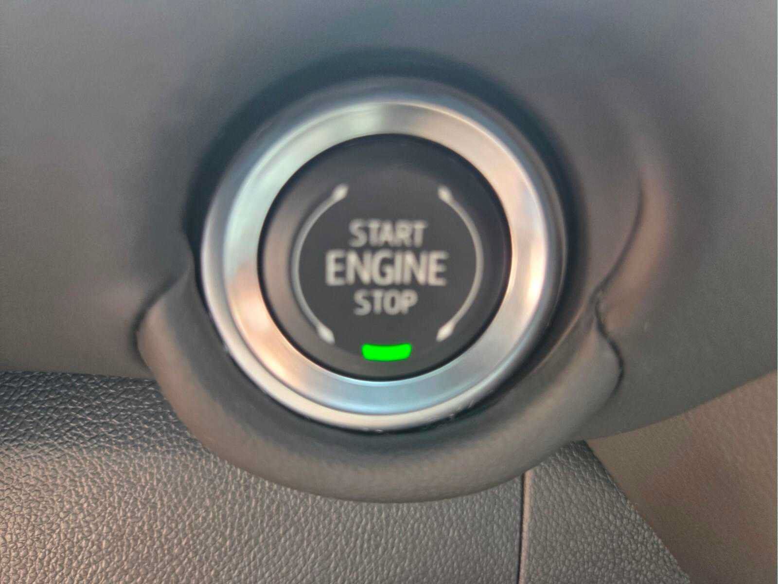 Used 2025 Chevrolet Tahoe High Country AWD/4WD image 28