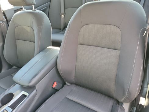 Used 2025 Nissan Altima 2.5 SV image 6