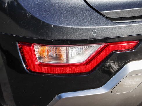 Used 2023 Kia Niro EX Touring FWD image 9