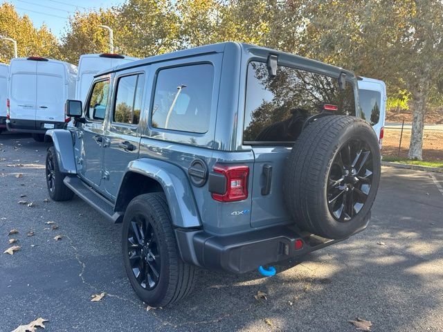 Used 2024 Jeep Wrangler Unlimited Sahara AWD/4WD image 2