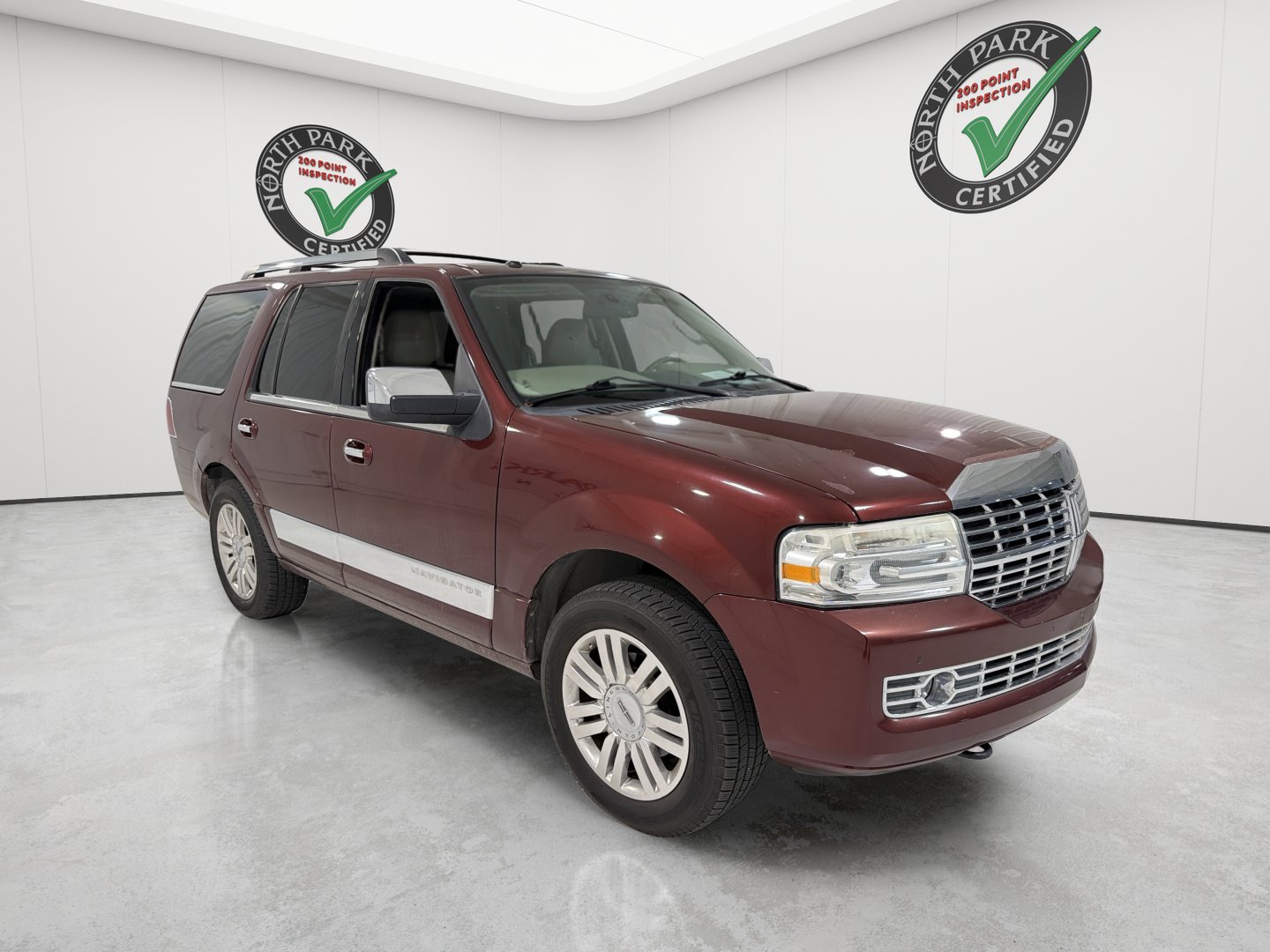 Used 2012 Lincoln Navigator 2WD image 7