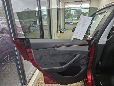 Used 2026 Tesla Model Y 2WD image 16