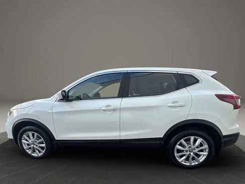 Used 2021 Nissan Rogue Sport S image 8