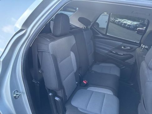 Used 2018 Chevrolet Traverse LT w/ LPO, Black Accent Package AWD/4WD image 24