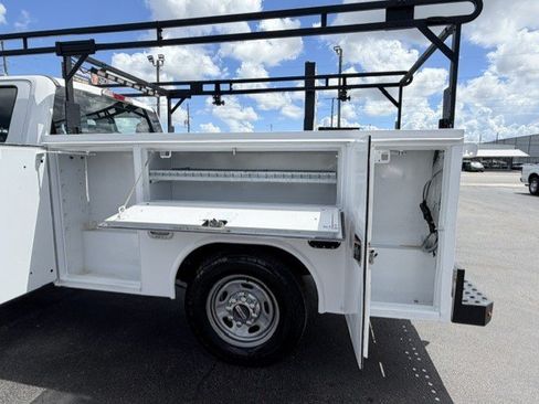 Used 2017 Ford F250 XL w/ Power Equipment Group RWD image 11