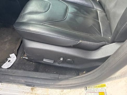 Used 2018 Ford Focus Titanium FWD image 8