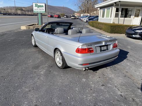 Used 2005 BMW 330Ci Convertible image 10