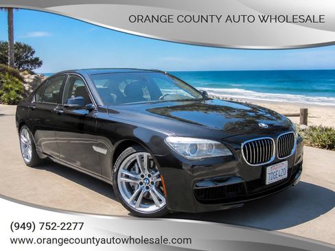 Used 2013 BMW 750i RWD image 1