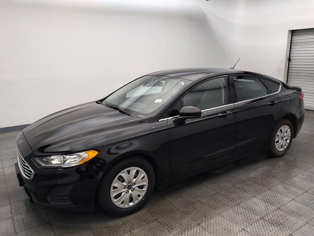 Used 2019 Ford Fusion S FWD image 2