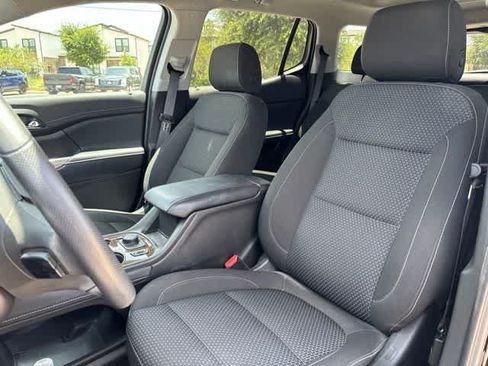 Used 2023 GMC Acadia SLE w/ Driver Convenience Package FWD image 22