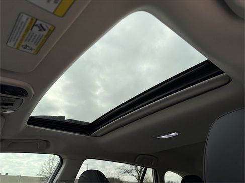 Used 2025 Subaru Outback Onyx Edition image 24