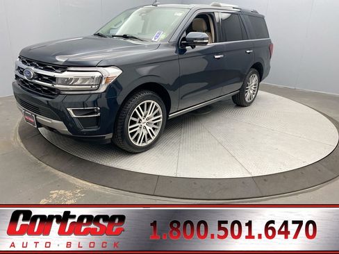 Used 2023 Ford Expedition Limited AWD/4WD image 1