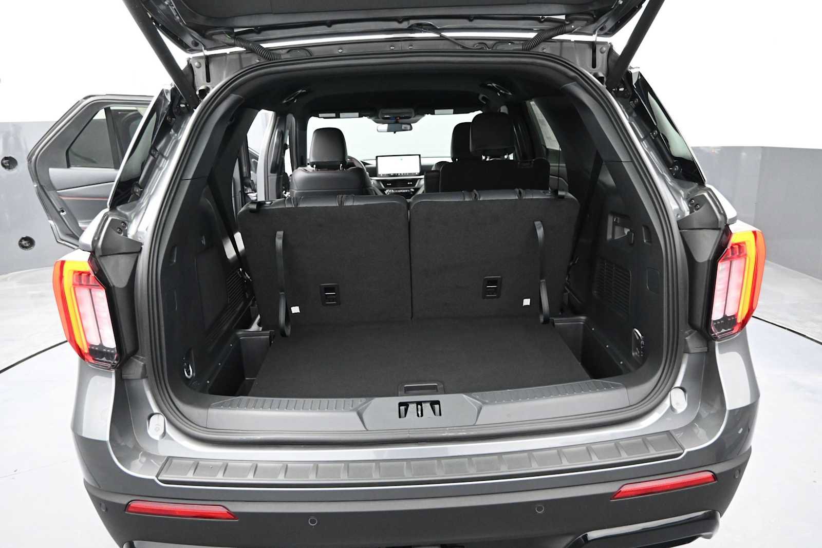New 2025 Ford Explorer ST-Line AWD/4WD image 76