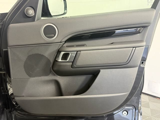 Used 2026 Land Rover Discovery S AWD/4WD image 20