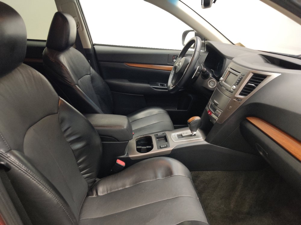 Used 2014 Subaru Outback 2.5i Limited w/ Moonroof Package AWD/4WD image 21