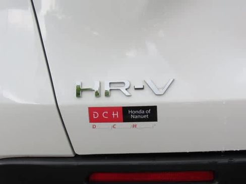 Used 2023 Honda HR-V LX image 7