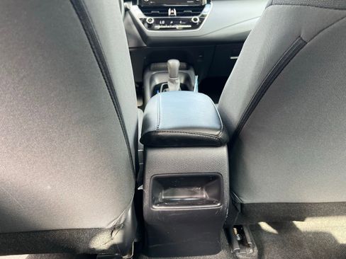 Used 2022 Toyota Corolla LE image 39