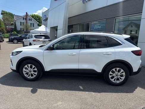 Certified 2024 Ford Escape Active w/ Tech Pack #1 AWD/4WD image 9