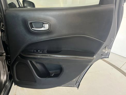 Used 2018 Jeep Compass Sport w/ Cold Weather Group AWD/4WD image 25