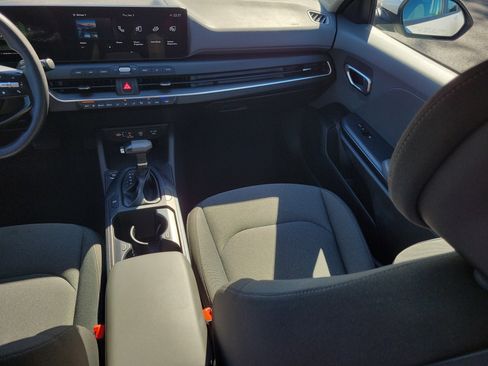 Used 2025 Kia K4 FWD image 24