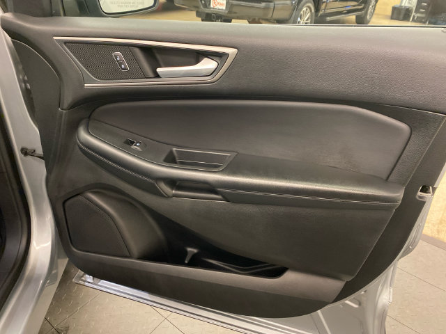 Used 2024 Ford Edge SEL AWD/4WD image 41