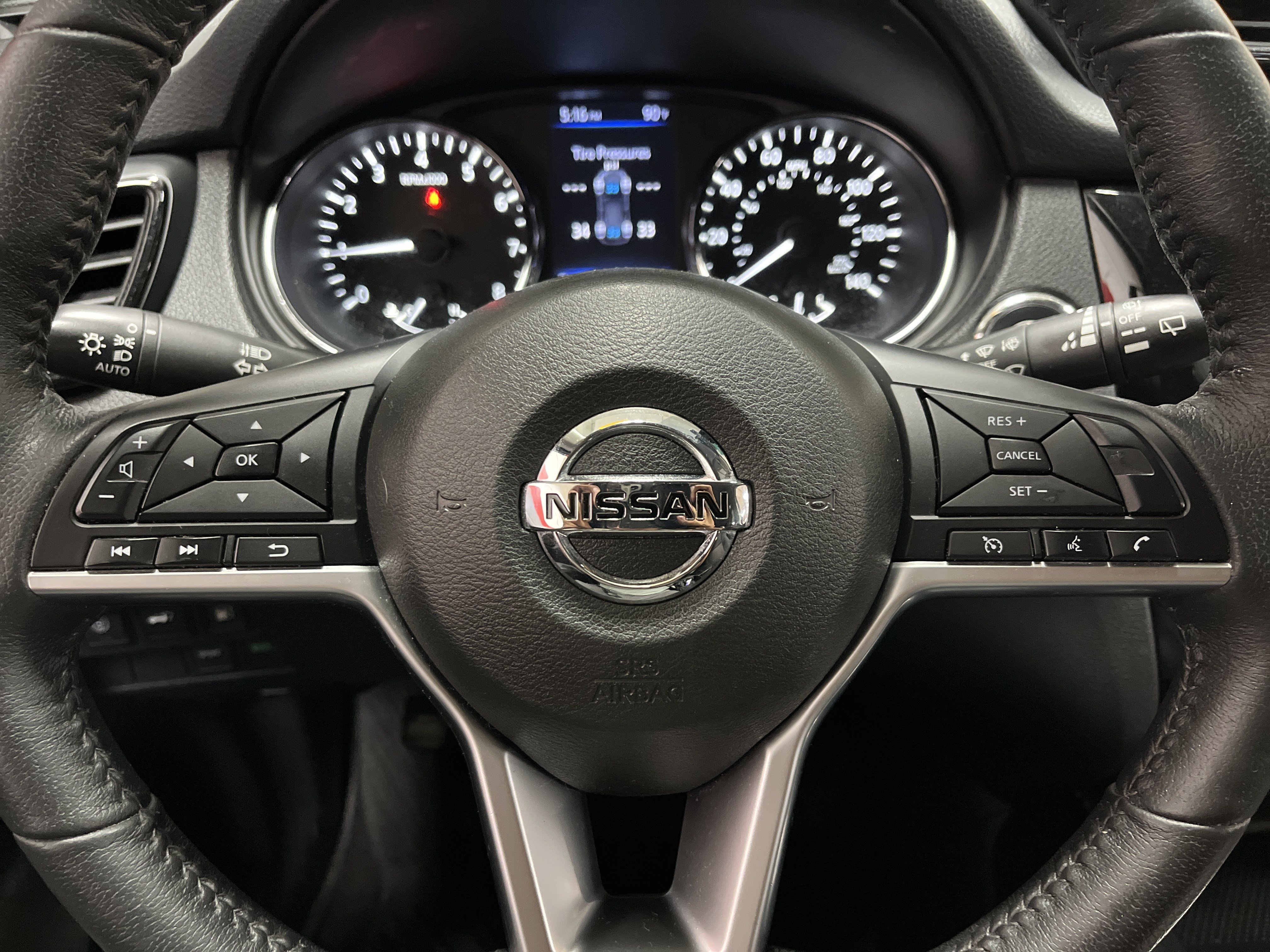 Used 2020 Nissan Rogue SV FWD image 7