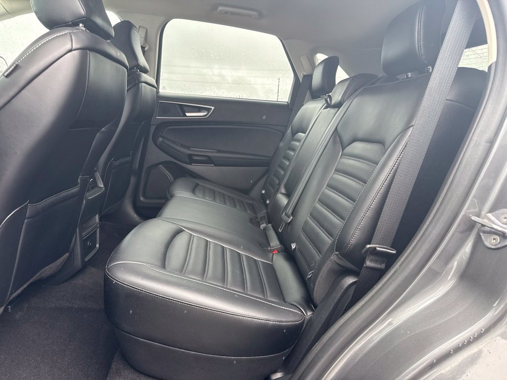 Used 2024 Ford Edge SEL AWD/4WD image 9