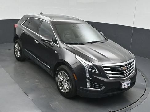 Used 2017 Cadillac XT5 Luxury w/ Driver Awareness Package AWD/4WD image 41