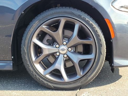 Used 2019 Dodge Charger GT RWD image 5